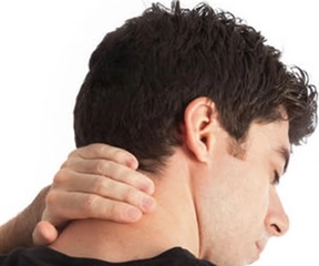 Şiddetli Ense Ağrısı Belirtileri ve Tedavisi